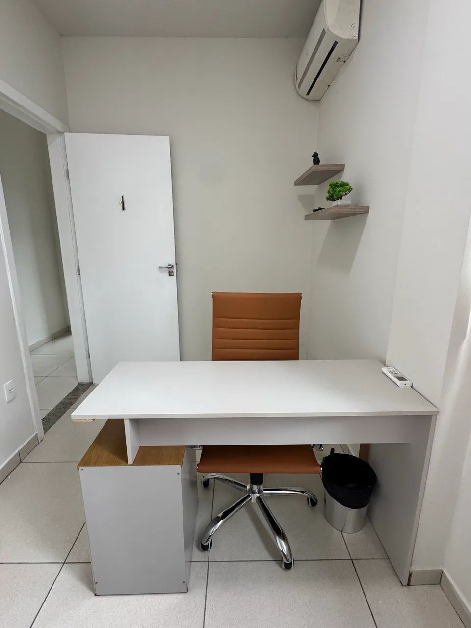 CONSULTÓRIO MOBILIADO PARA LOCAÇÃO - Foto 2