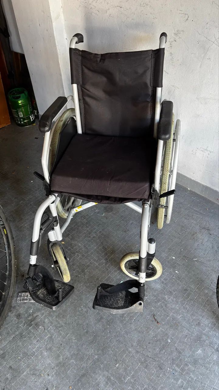 Cadeira de rodas - Foto 2