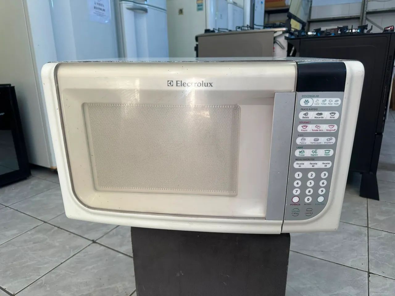 Microondas Electrolux 31L 220v 