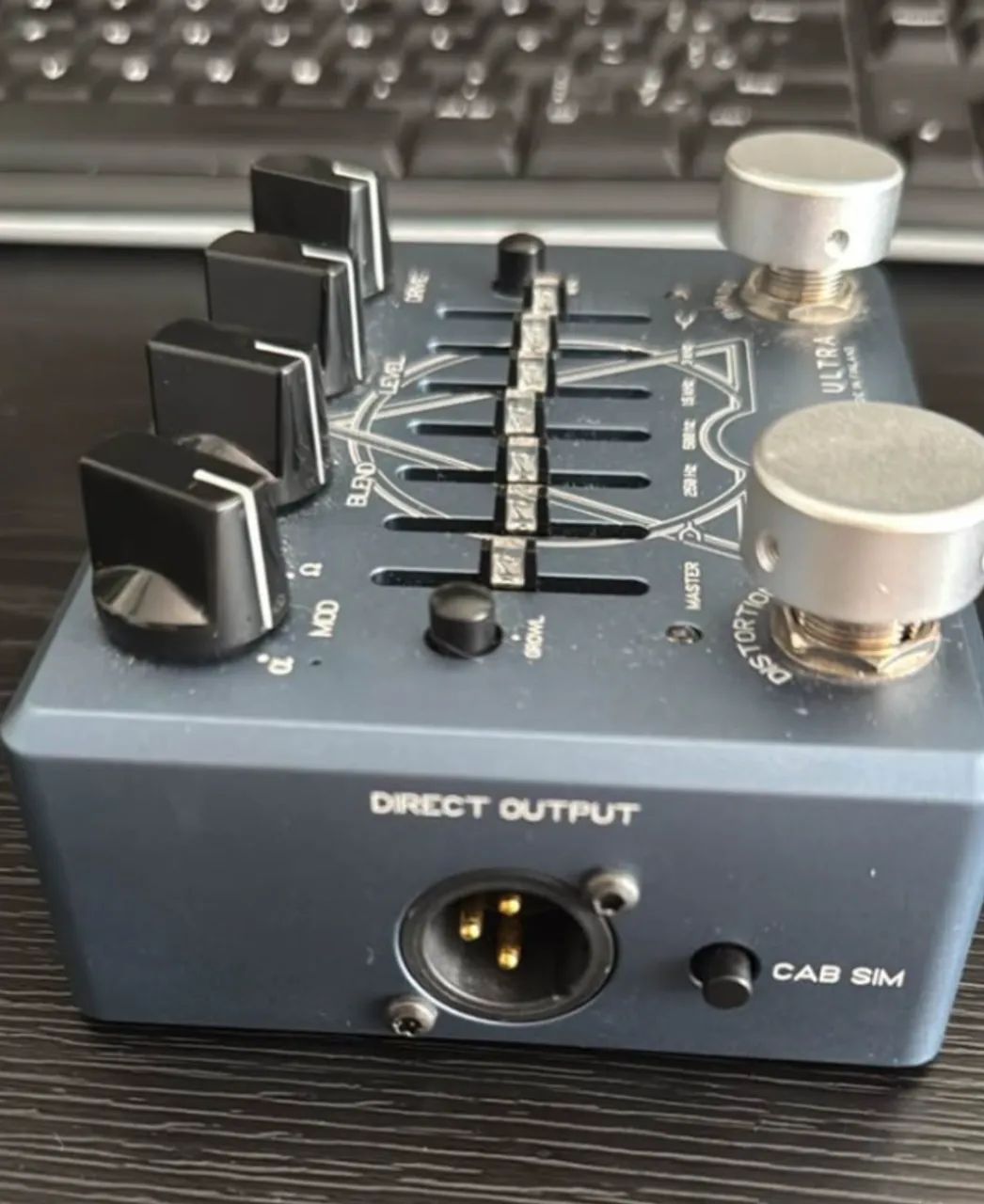Pedal Preamp Darkglass Alpha Omega Ultra V2 - Instrumentos