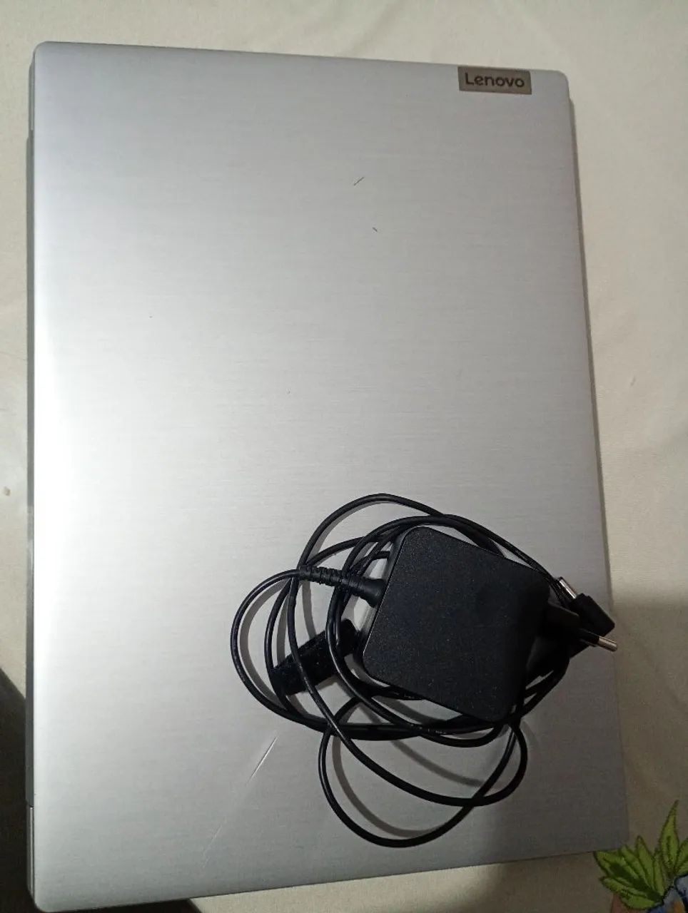 Vendo notebook Lenovo 