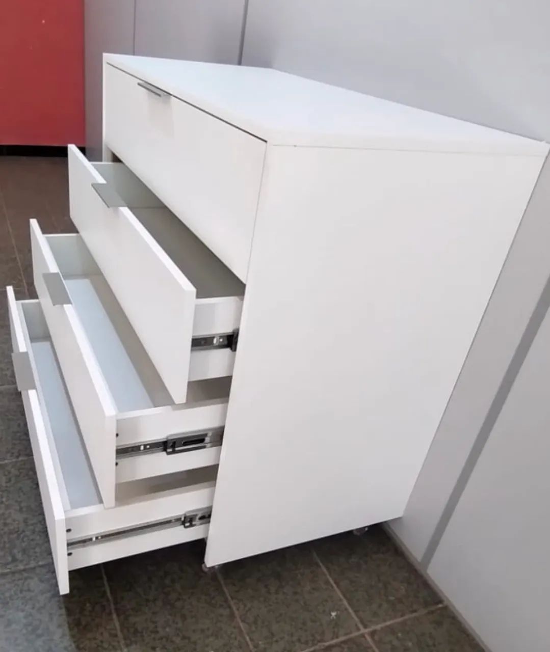 Cômoda nova 100% MDF