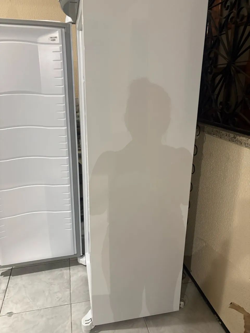 Frizeer vertical  - Foto 4