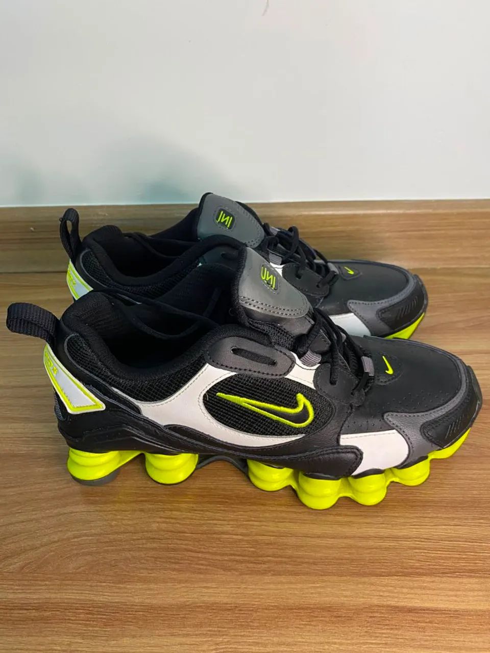 NIKE 12 MOLA 37