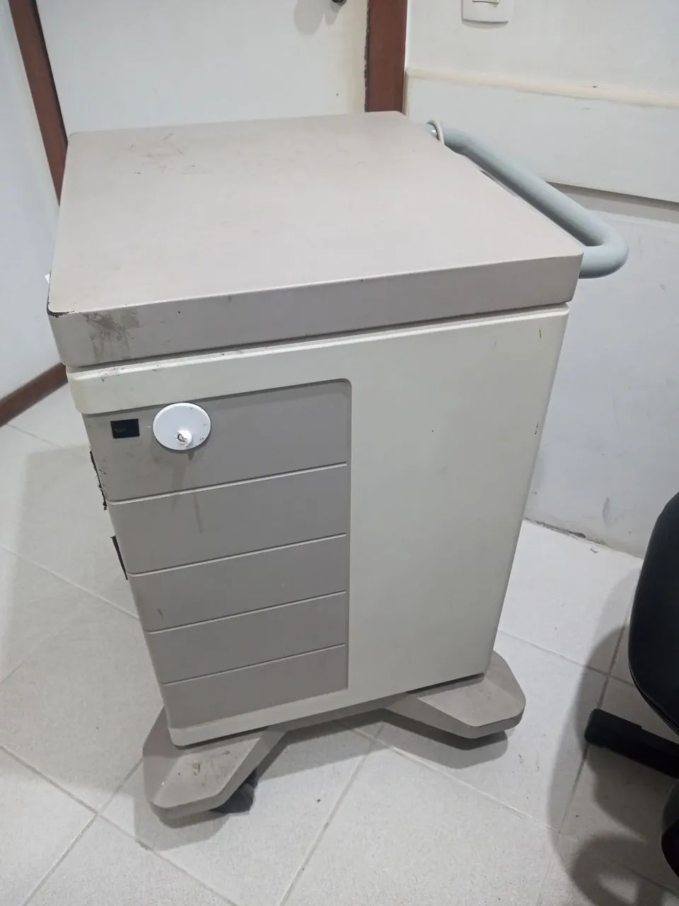 Carrinho mesa ultrasson e outros - Foto 3