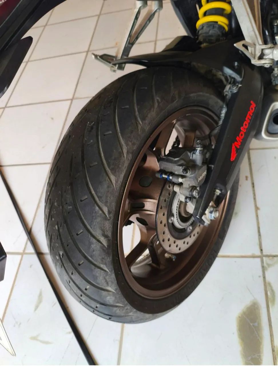 Vendo CB 650 R agora com 5.776 km rodados! - Foto 4