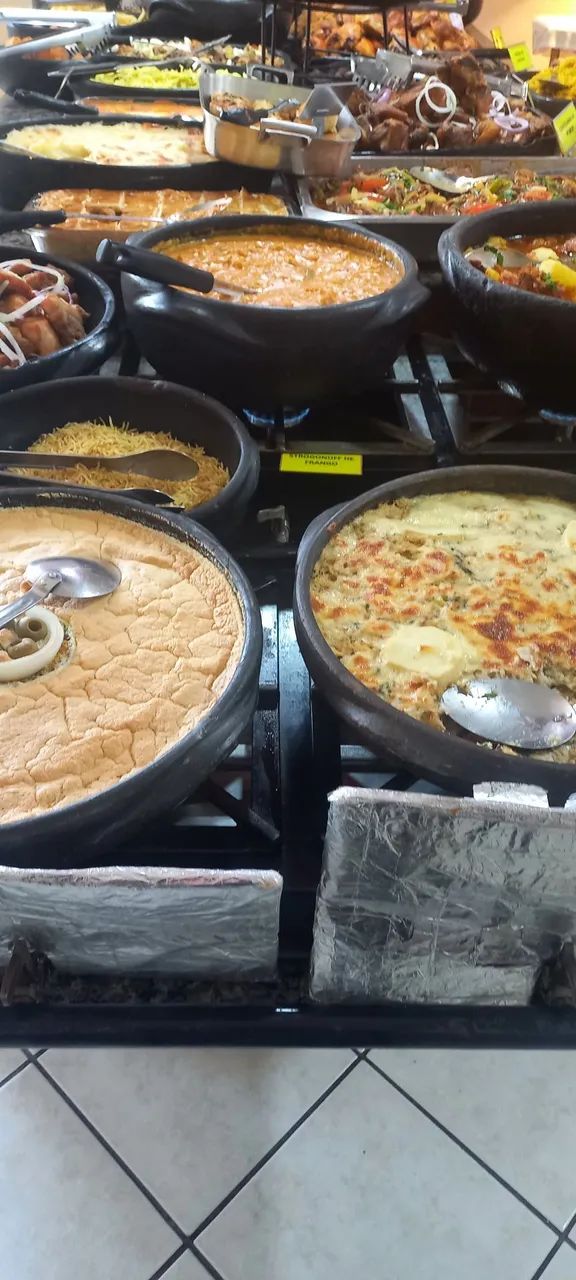 Precisa de ajudante de cozinha 