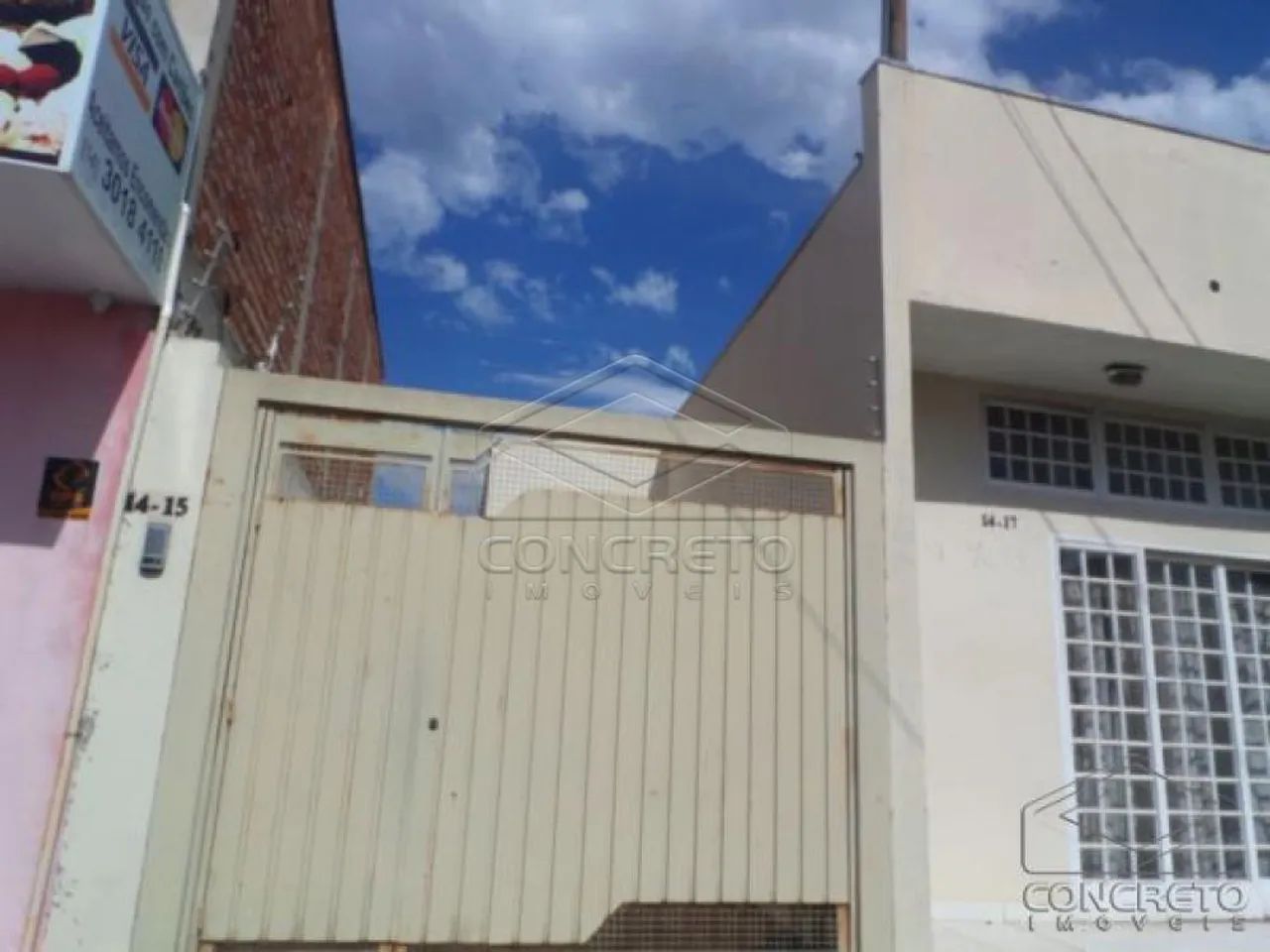 Casa 2 dormitórios - Com ponto comercial