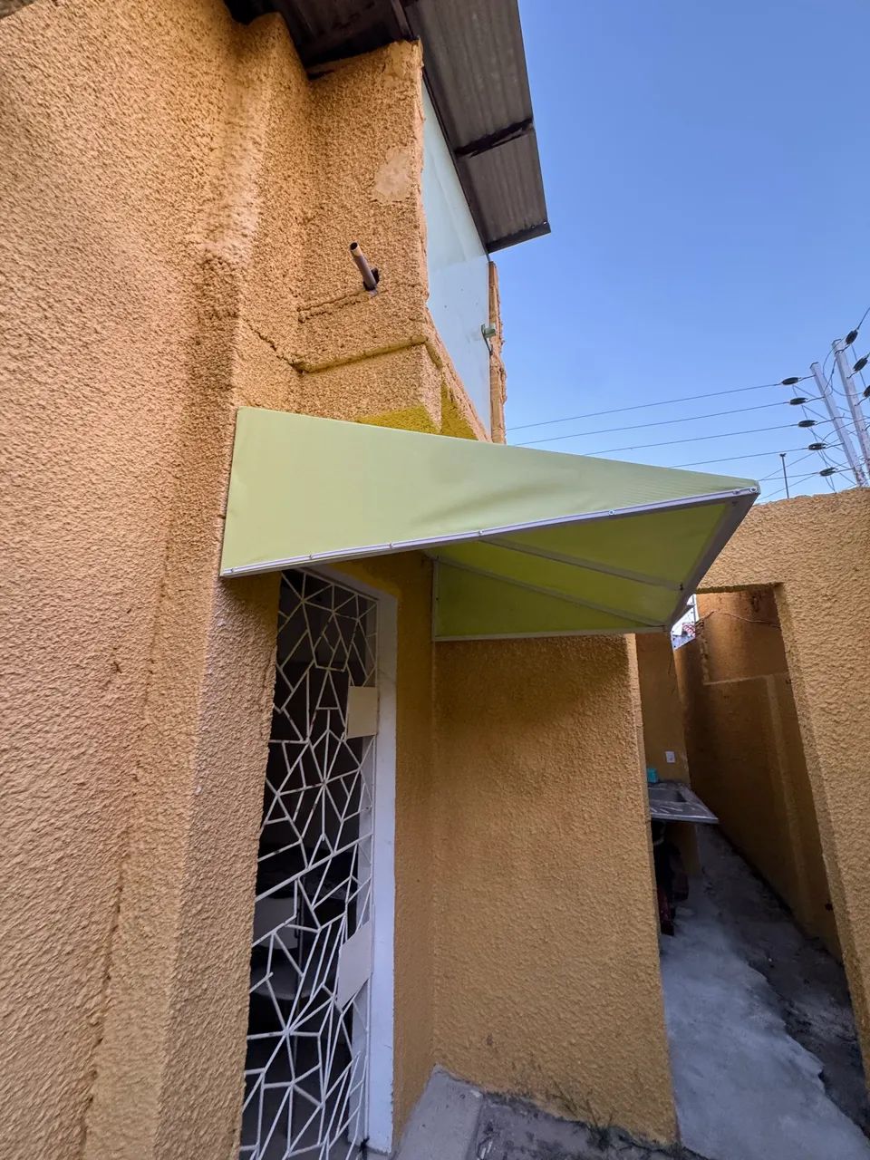 Toldo fixo e alumínio e lona  - Foto 2