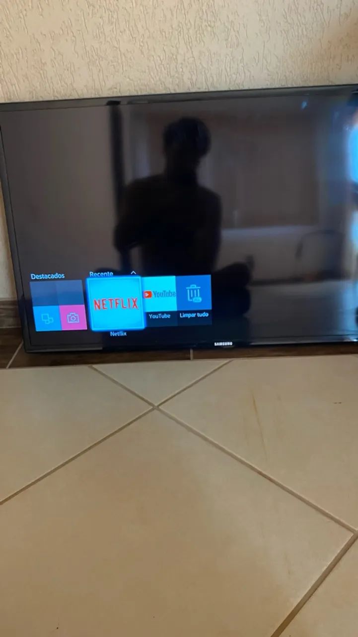 TV Samsung com smart 42 polegadas com controle novo zerado