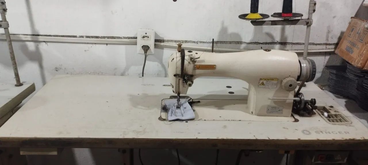 Máquina de custura 
