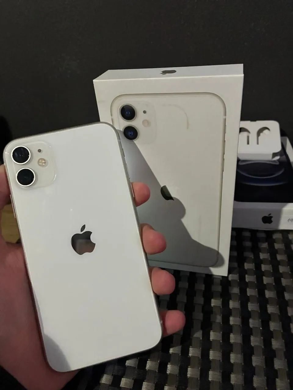 IPhone 11 Branco - 128gb - Foto 4