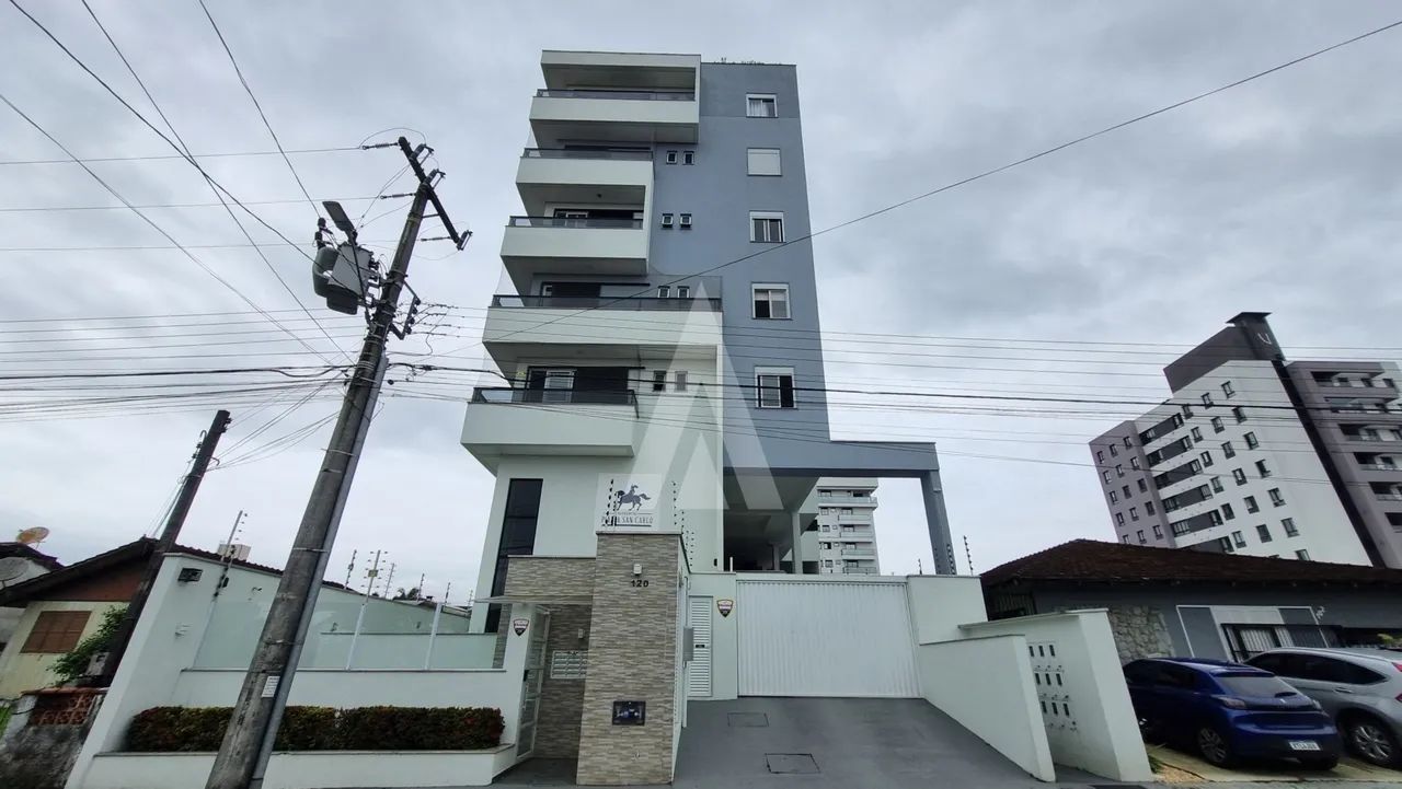 Apartamento com 2 quartos, sendo 1 suíte, 116 m² e giardino - Foto 2