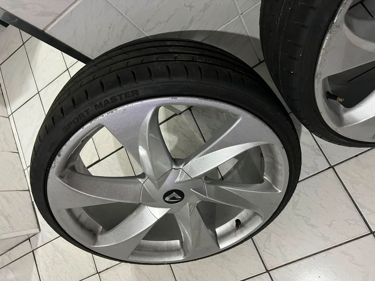 Roda aro 20 6 furos 
