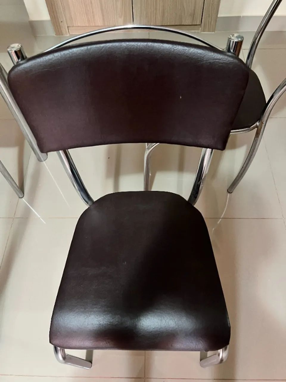 Mesa de jantar/cozinha com cadeiras - Foto 4