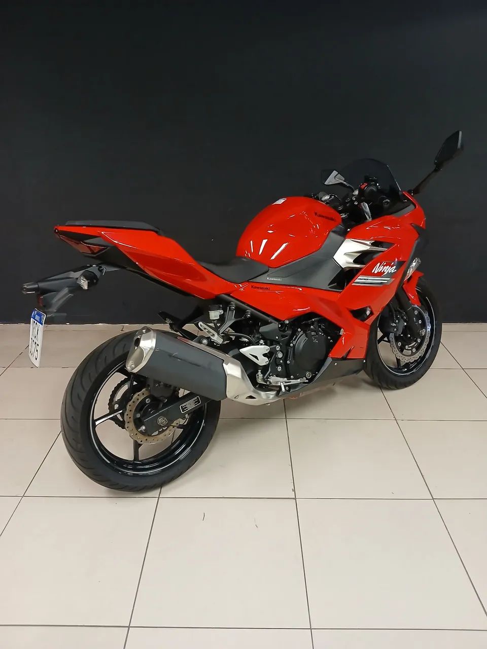 KAWASAKI NINJA 400 - Foto 4