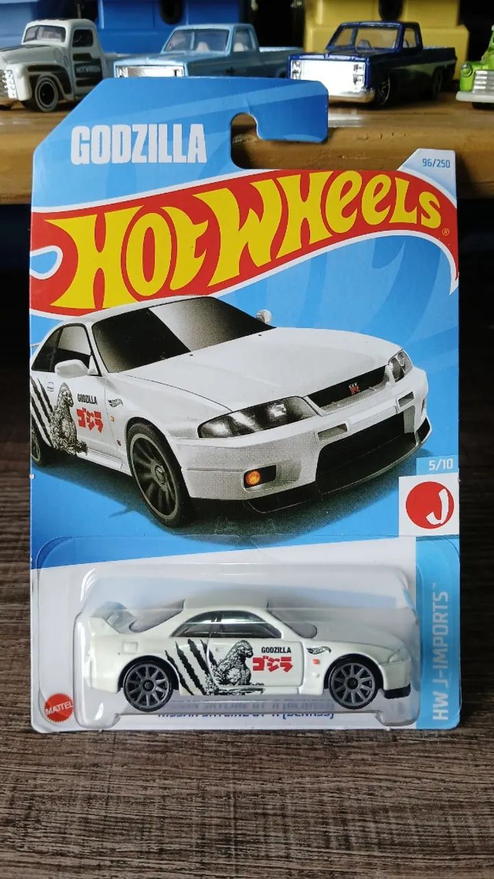     Hot Wheels Nissan Skyline GT-R (Godzilla) - Colecionável 1:64
