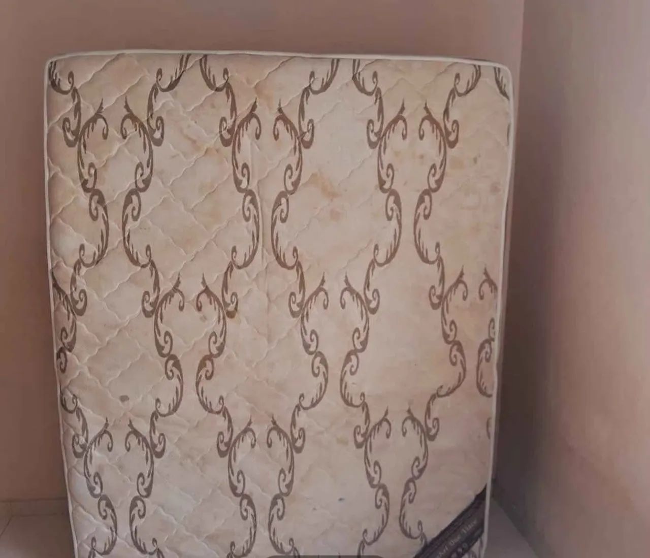 Cama Queen Size com bases - Foto 3