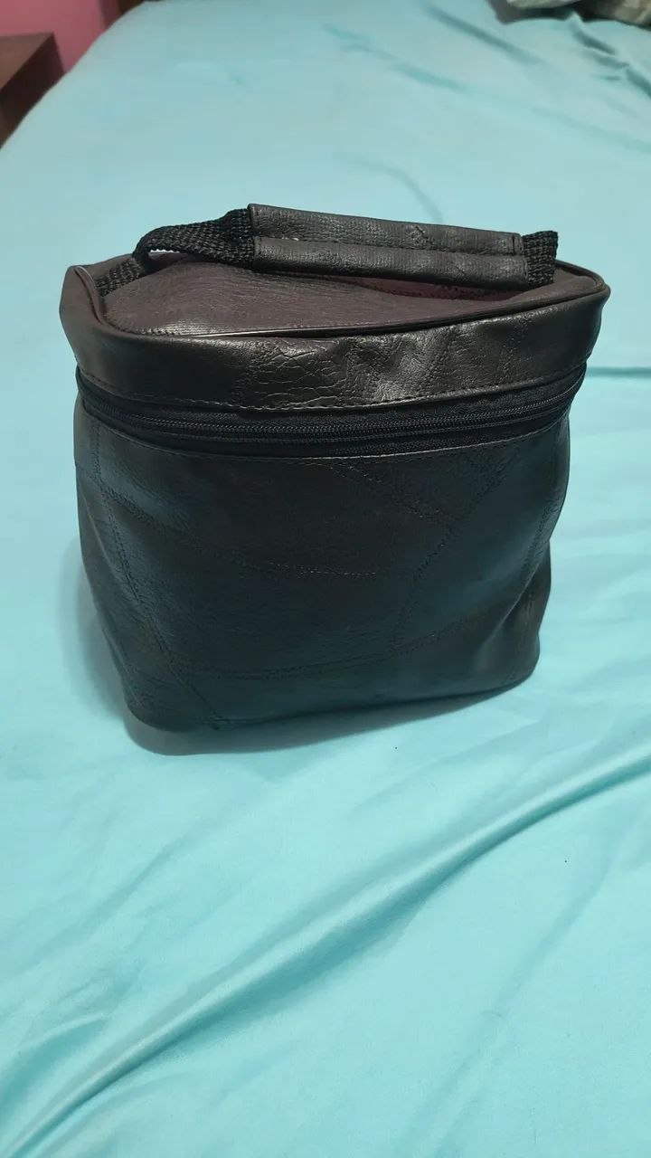 Vendo kit de bolsa e nécessaire, sou de Taubaté e não entrego  - Foto 3