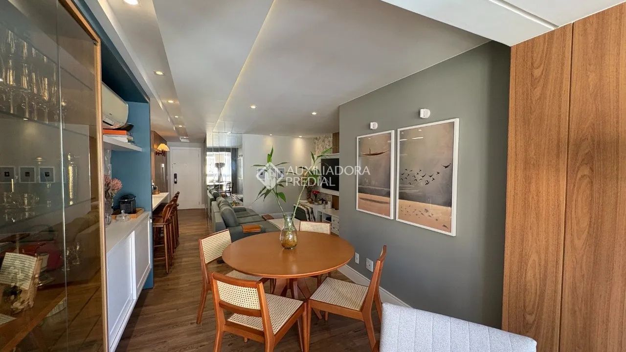 Apartamento de 4 dormitórios com suíte e 3 vagas de garagem no Córrego Grande - Foto 4