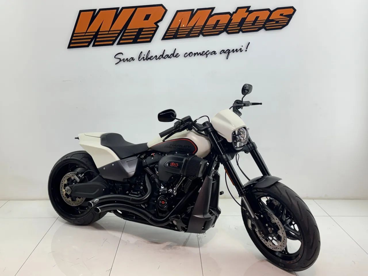 HARLEY-DAVIDSON SOFTAIL FXDR 114 - Foto 2