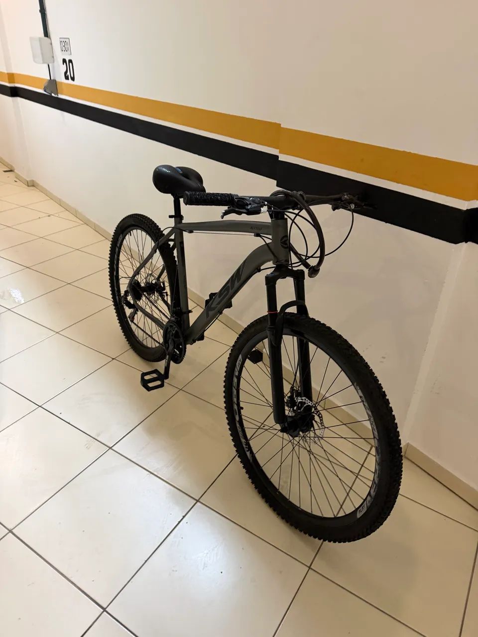 Bicicleta aro 29 câmbio shimano - Foto 3