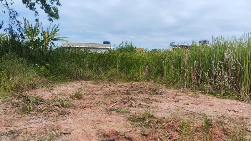 Lote de 300m2 em Guarapari - à vista