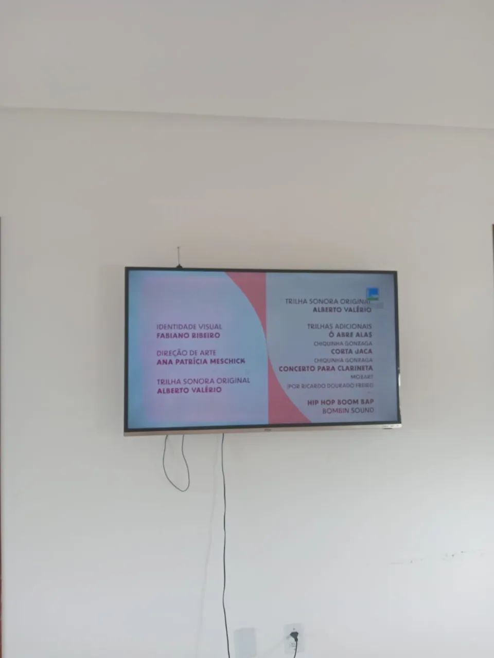 TV ?50?  - Foto 3