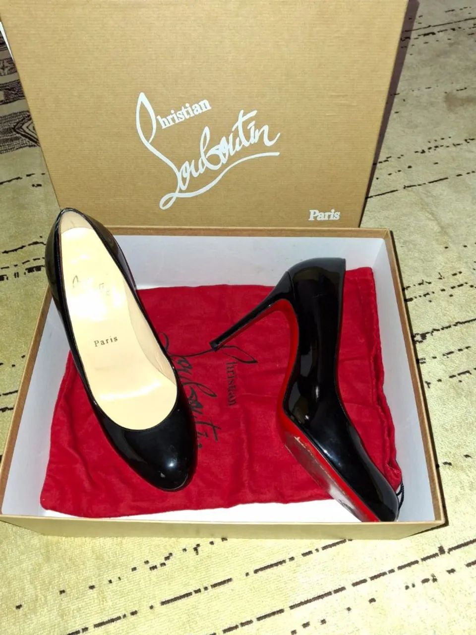 Vendo sapato Christian Louboutin - Foto 2
