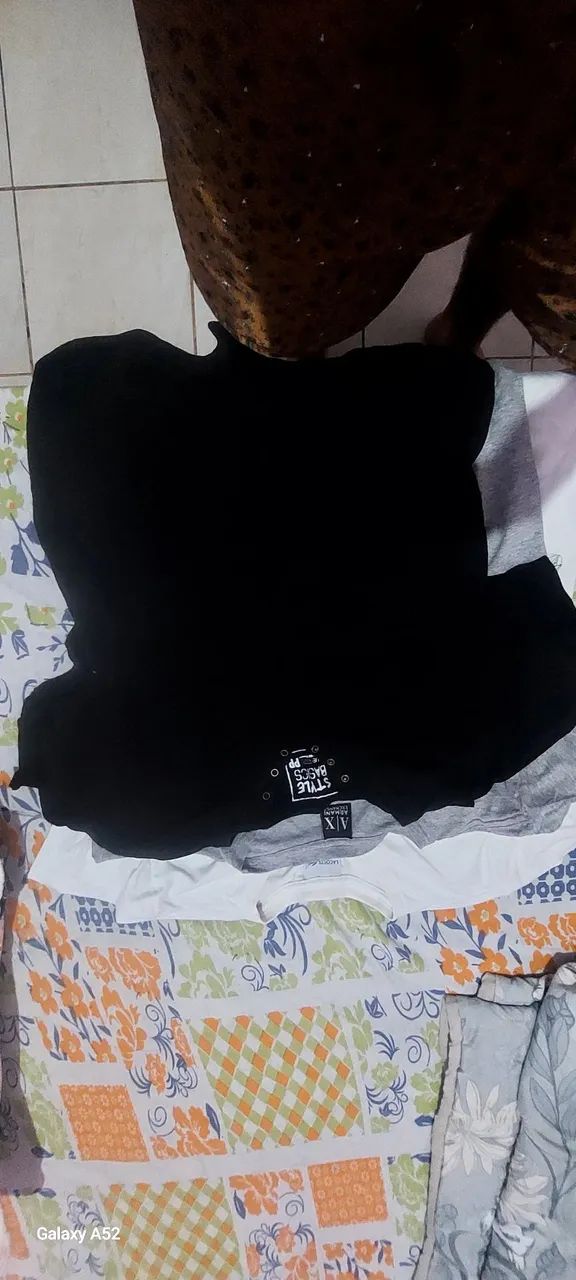 Lote de camisa tam M   - Foto 4