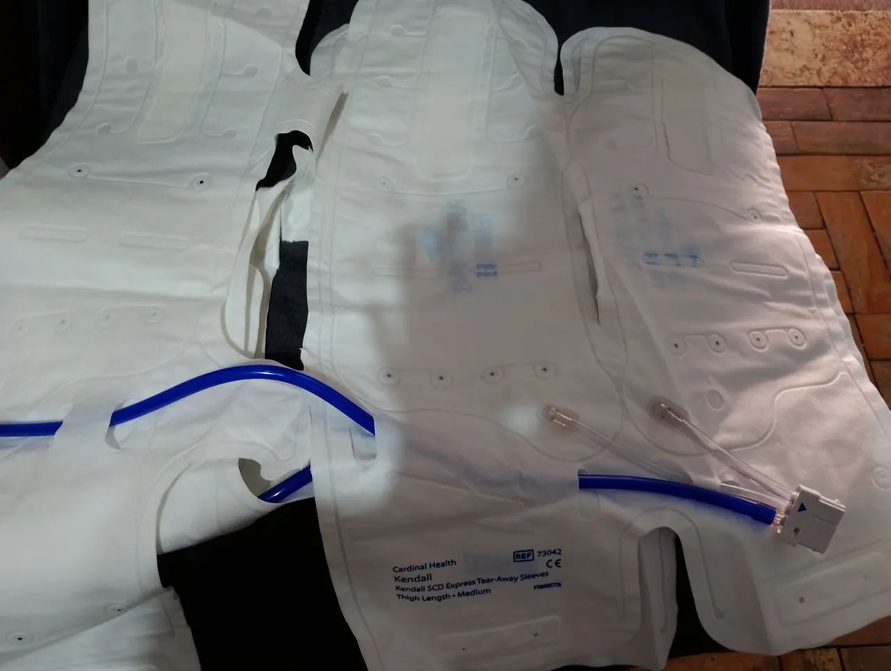 Perneiras Compressivas Pneumática Kendall - Foto 2