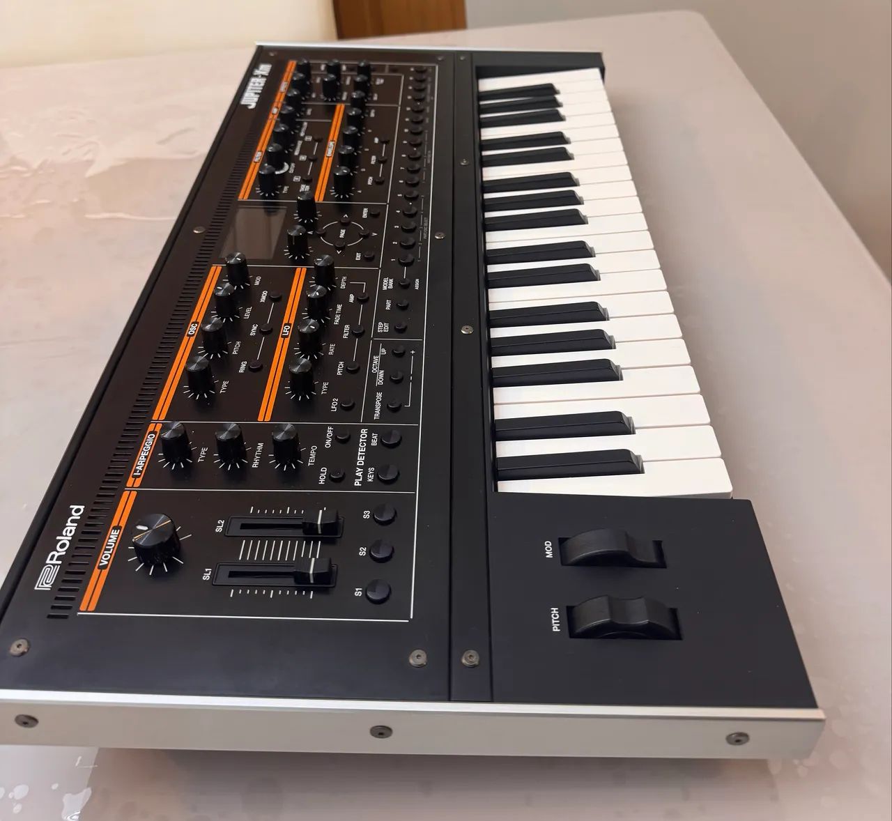 Roland Júpiter XM novíssimo  - Foto 3