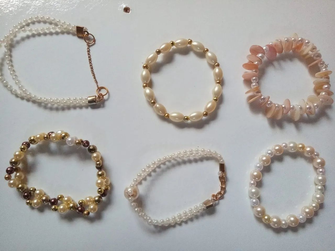 Pulseiras sortidas