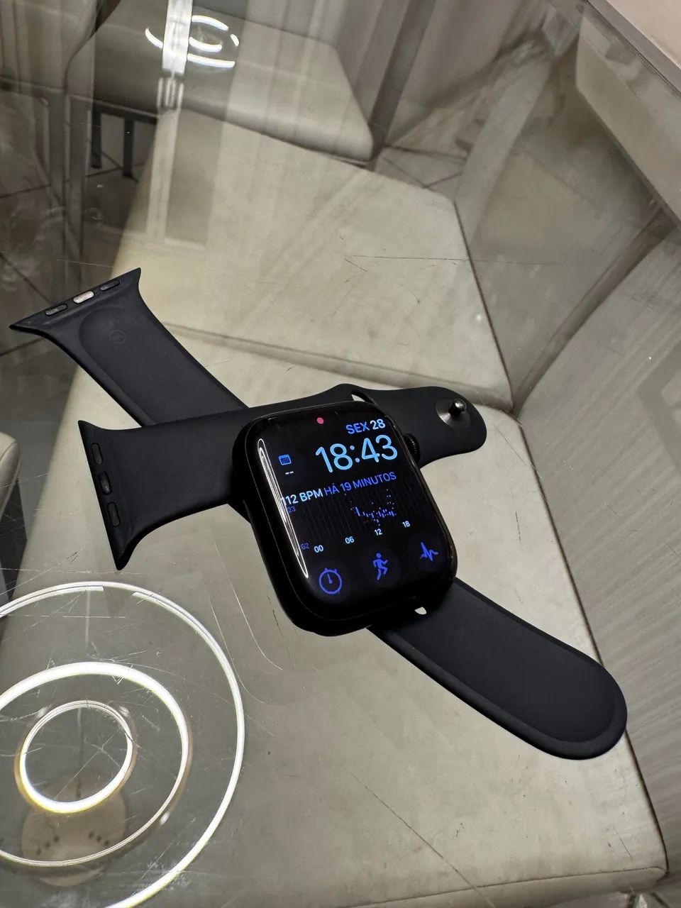 Apple watch series 8