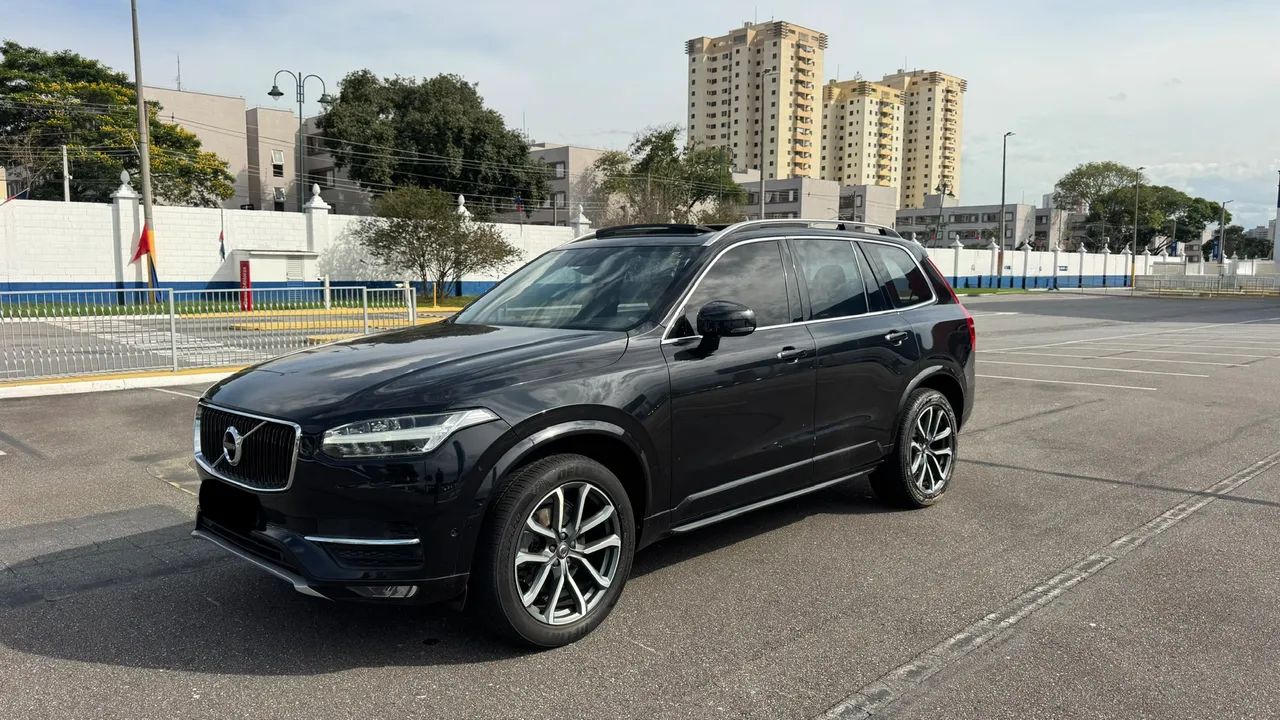 Volvo Xc XC 90 D-5 MOMENTUM 2.0 235cv Diesel 5p 2018