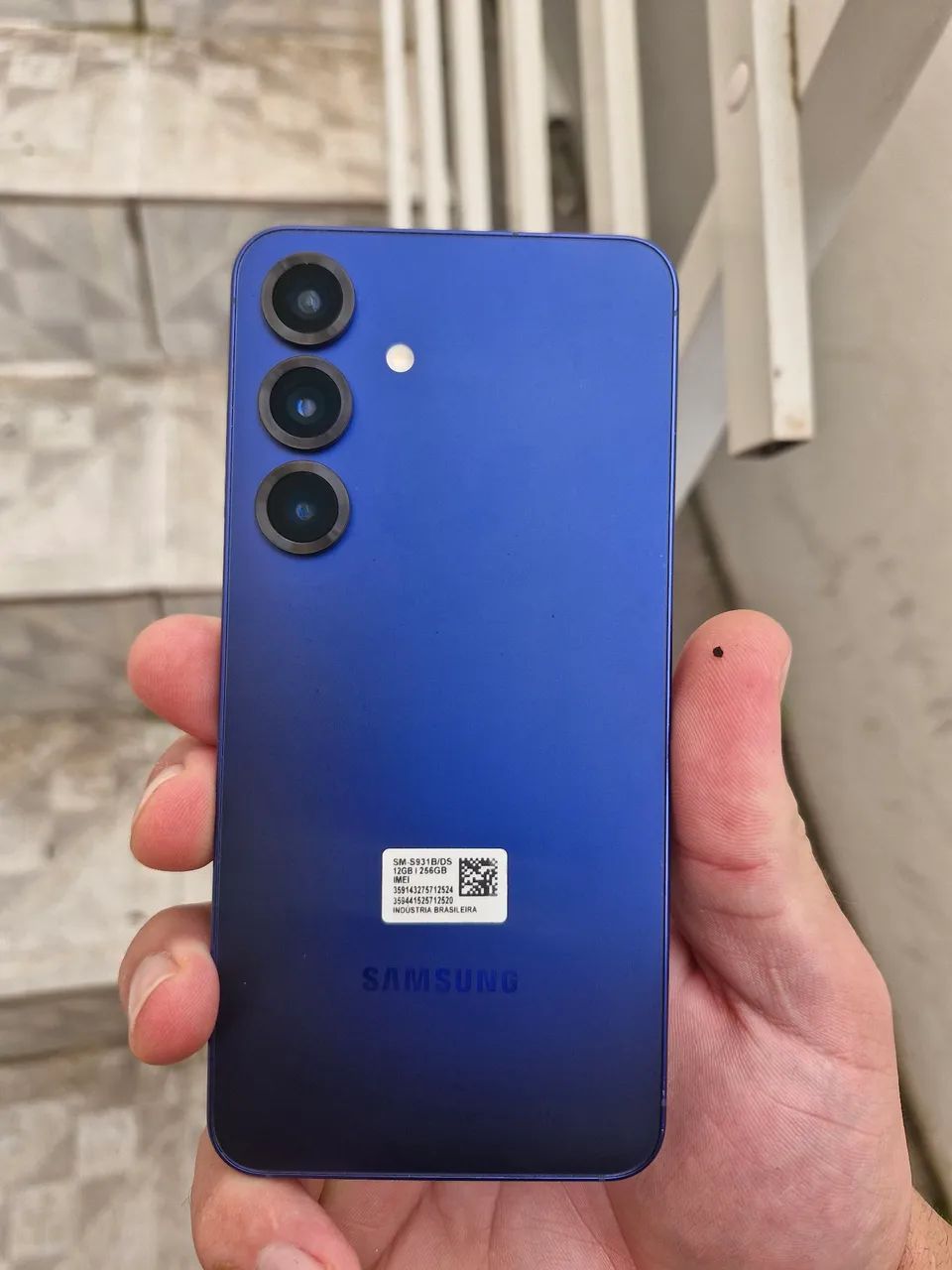 Samsung S25
