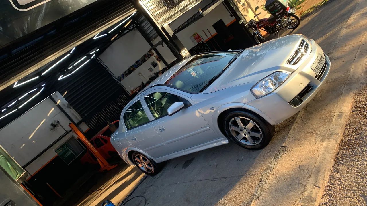 Chevrolet Astra Elite 2.0 MPFI Flexpower 8V 5P MEC 2005