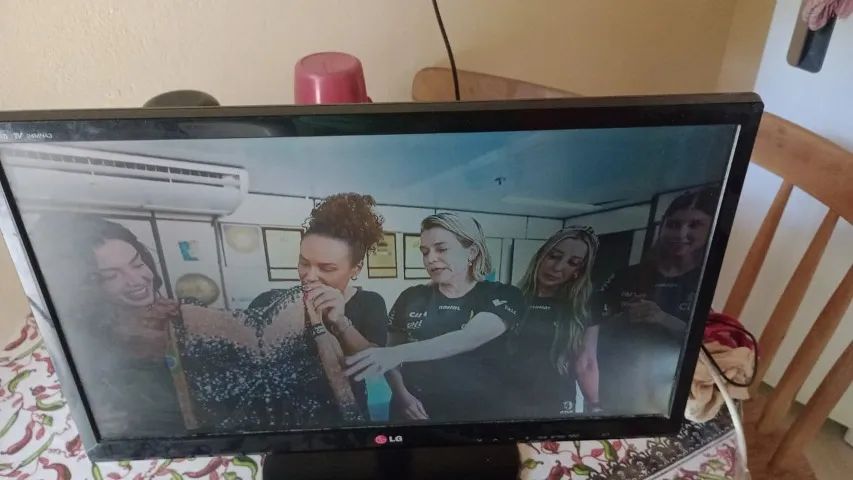 TV  LG