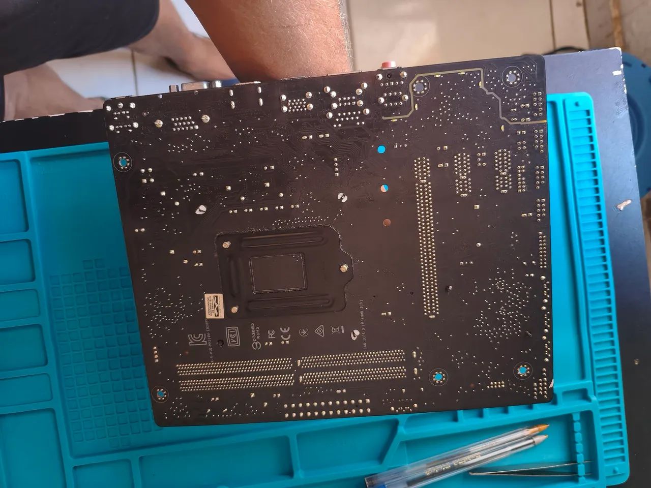 Placa mãe, processador e fonte - Foto 2