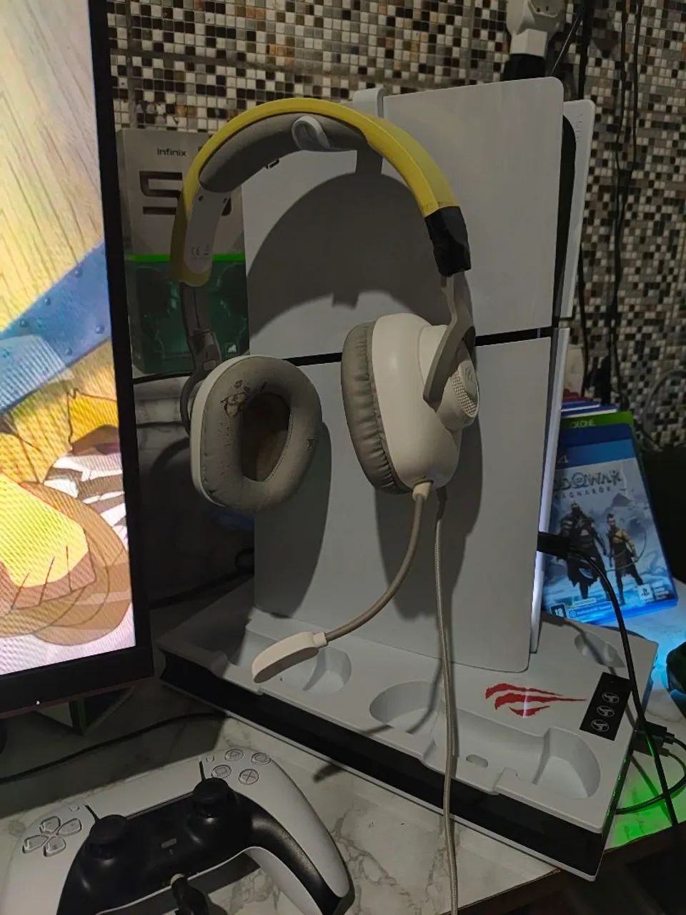 Vendo ou troco por xbox série s um ps5 com leitor - Foto 2