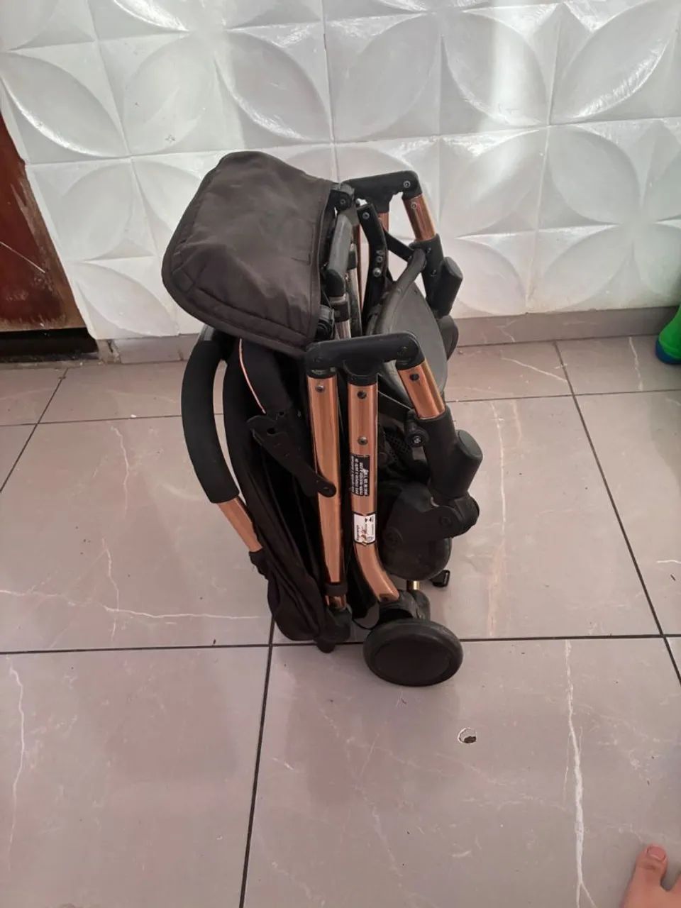 Carrinho de Bebê Burigotto Zap - Compacto e Dobrável - Foto 3