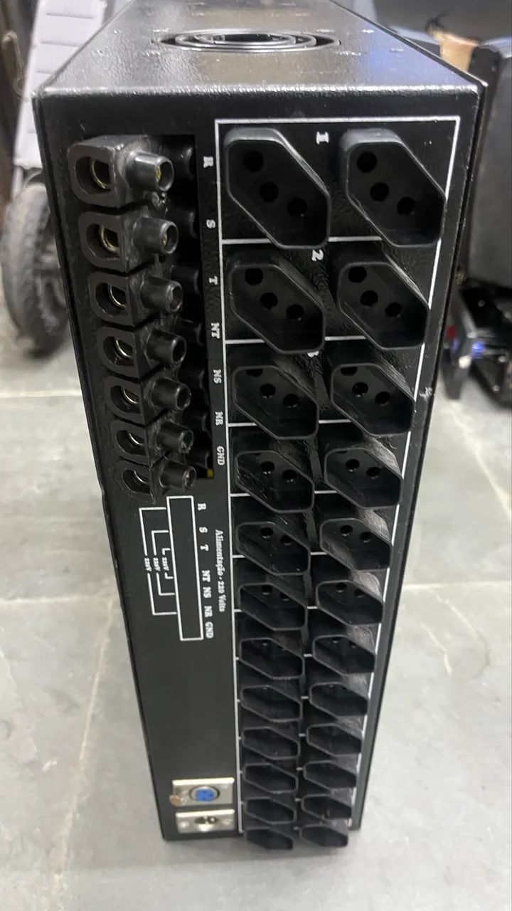 Rack dimmer 12 canais Star Lighting Dmx - Foto 4