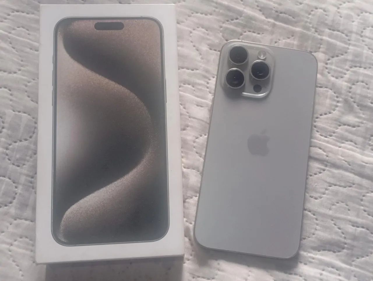 Apple iPhone 15スペースグレー 本体 iPhone 15 pro max - Celulares e Smartphones - Centro, Barra Mansa