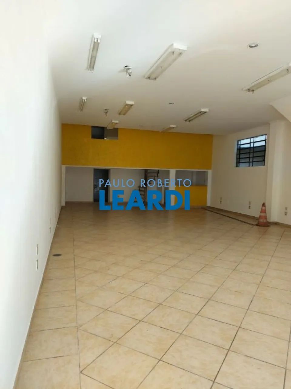 PRÉDIO - SANTO AMARO - SP