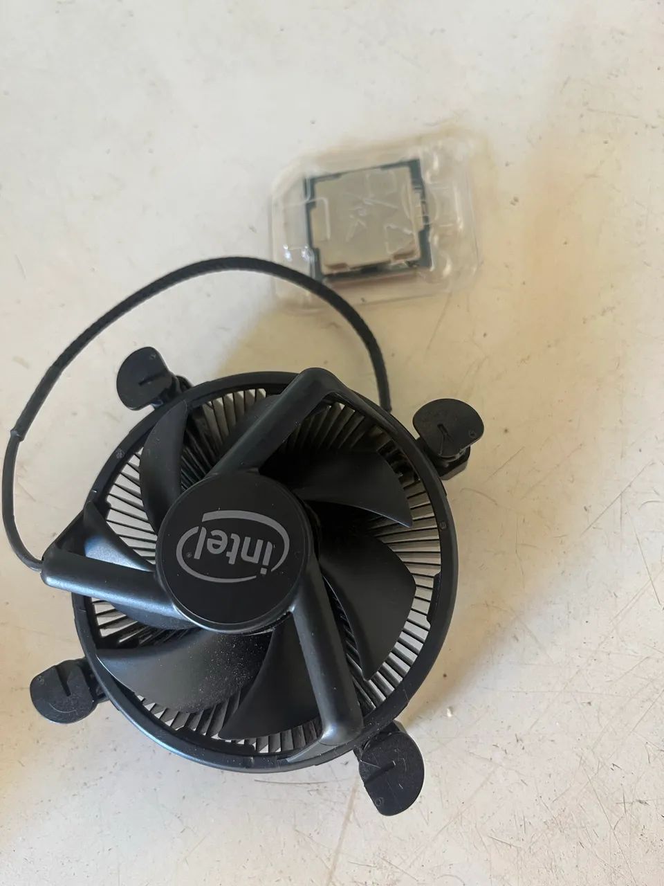 KIT Intel Core i3-10105 + Gigabyte GTX 1050 Ti 4GB - Foto 2