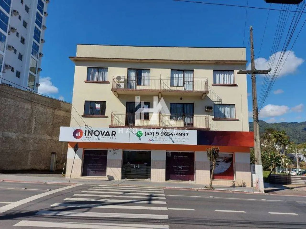 Apartamento para Aluguel no Centro com 90m² e 3 dormitórios/quartos disponíveis