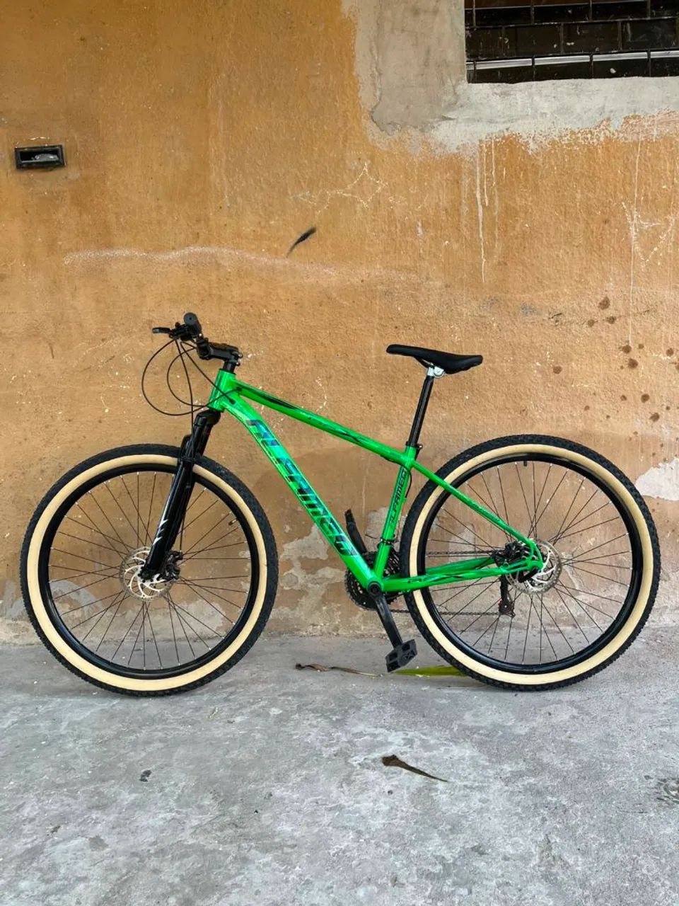 BICICLETA ARO 29 NOVA!