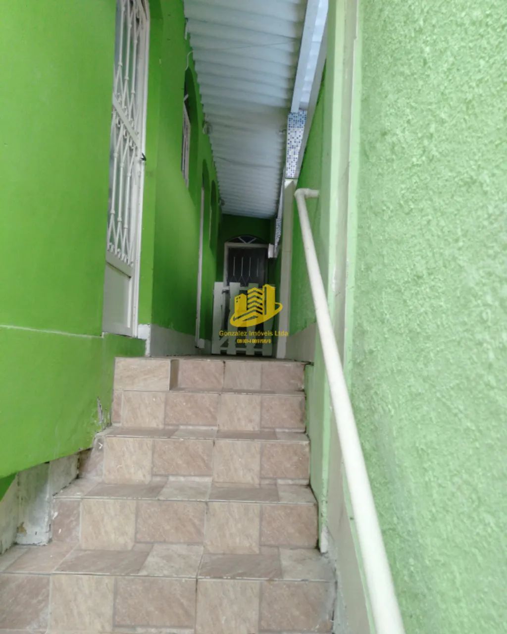 ALUGA - KITNET NO CENTRO EM VILA - Foto 2