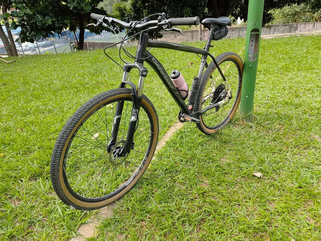 BICICLETA 29 GARRA JAGUAR LIMITED 12V GTS F. SHIMANO T-21 PRETO/ BEGE