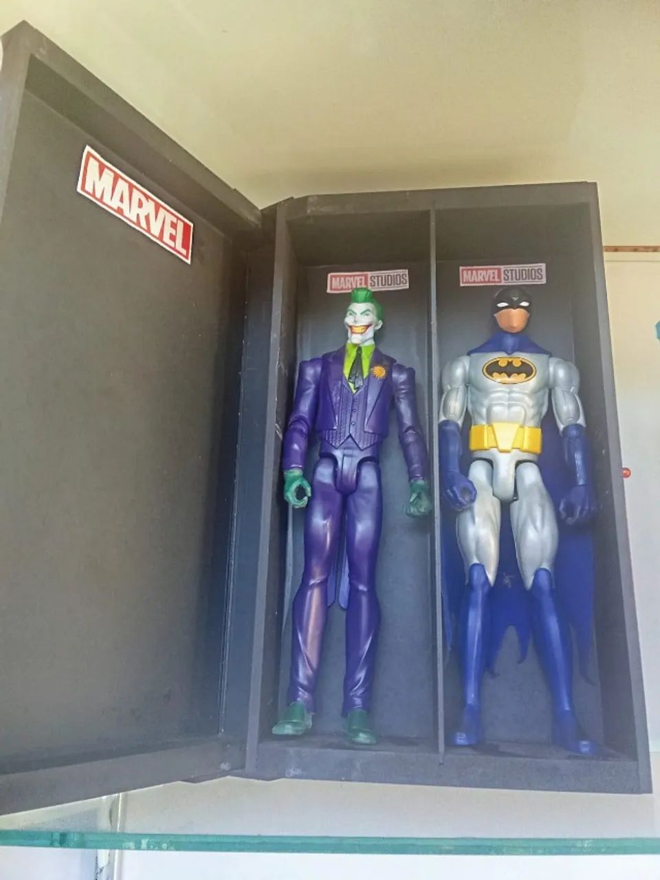 coleção bonecos marvel batman e coringa - Foto 2